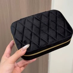 تصویر جعبه بدلیجات مخمل مشکی 