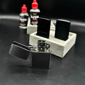 تصویر فندک بنزینی مخصوص حک مشکی و نقره ای براق 