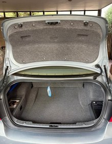 تصویر بی ام و E90 320I 2006 