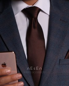 تصویر ست کراوات و دستمال جیب مردانه نسن | قهوه ای ساده (جودون) S4 