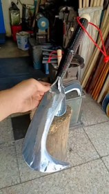 تصویر داس هرس ضخیم دسته چوبی 