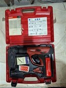 تصویر میخ زن هیلتی 