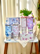 تصویر تراول ماگ استنلی طرح گل گنجایش ۱.۱۸ لیتر 