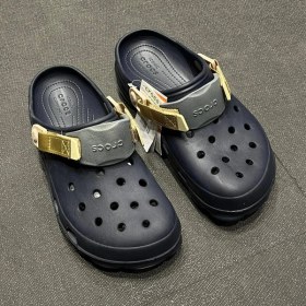 تصویر کراکس مردانه سرمه‌ای 