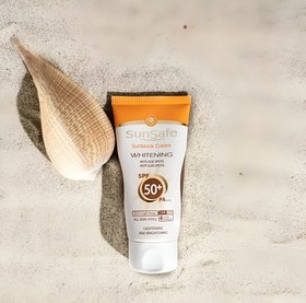 تصویر کرم ضدآفتاب روشن کننده سان سیف SPF50 