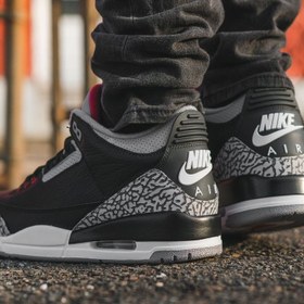 تصویر نایک ایر جردن ۳ رترو مشکی طوسی Nike air Jordan 3 retro black and grey 