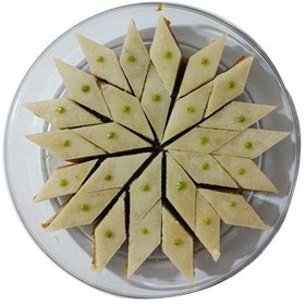 تصویر باقلوا پرچمی قزوین ۷۰۰ گرم 