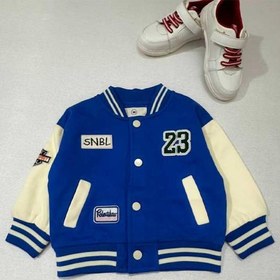 تصویر ژاکت بمبر کودک یونیسکس با طرح‌های آپلیکه و کنتراست کالج - کد 2133006 