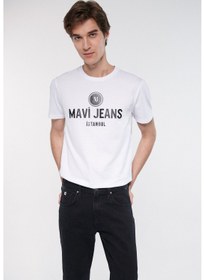 تصویر تی‌شرت سفید چاپی مردانه با جین آبی 066195-620 برند Mavi Blue Men's Blue Jeans Printed White T-Shirt 066195-620