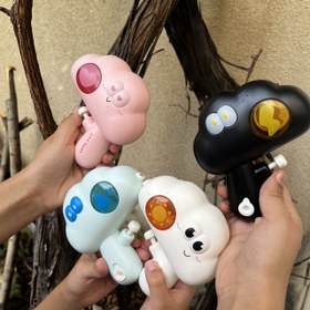 تصویر تفنگ آبپاش نشکن ابر مناسب کودک +۳ سال 