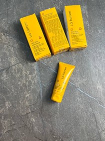 تصویر ضدآفتاب لافارر مناسب پوست چرب 