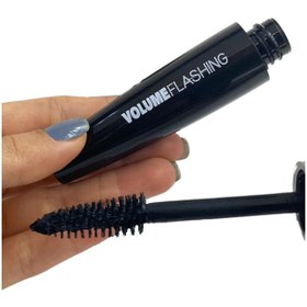 تصویر ریمل حجم دهنده یورن مدل Volume Flashing حجم 14 میل YORN VOLUME FLASHING MASCARA