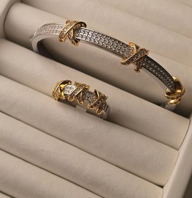 تصویر دستبند x 