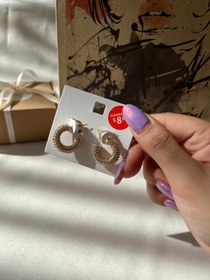 تصویر گوشواره برجسته مدل سه بعدی میخی 