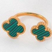 تصویر انگشتر ونکلیف سنگ سبز 