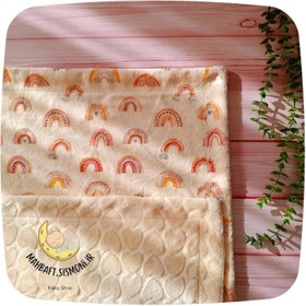 تصویر پتوی دو رو خزدار نوزادی طرح رنگین کمان مناسب چهار فصل سایز 100*75 Double-sided baby fur blanket with rainbow design, suitable for four seasons100*75