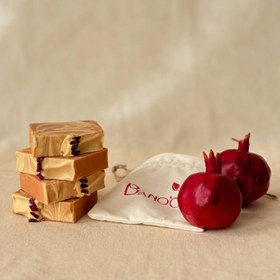 تصویر صابون انار cold process pomegranate soap