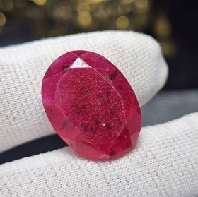 تصویر نگین جید یاقوتی 