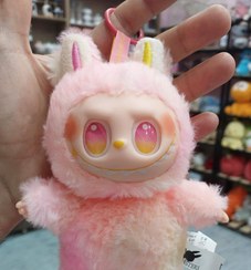 تصویر عروسک پولیشی لبوبو،آویزلبوبوانرژی 