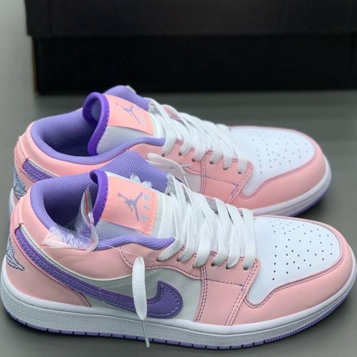 jordan 1 se arctic punch