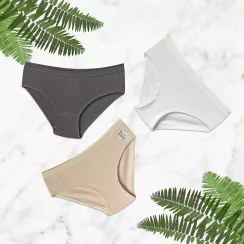 تصویر شورت زنانه نخی کبریتی بسته ۶ عددی 