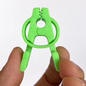 تصویر گیره لباس مدل 6 عددی 