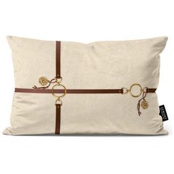 تصویر کوسن هرمس طرح چرم و زنجیر 3 | زموند 