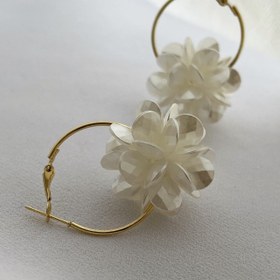 تصویر گوشواره گل صدفی 