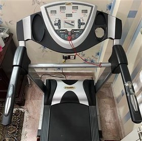 تصویر تردمیل خانگی سالم 