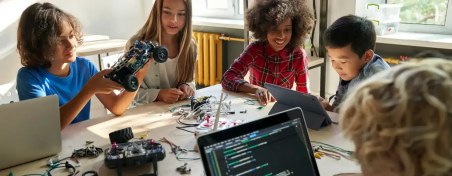 تصویر مودل فارسی LMS – نسخه بومی‌سازی‌شده برای آموزشگاه‌ها و دانشگاه‌ها 