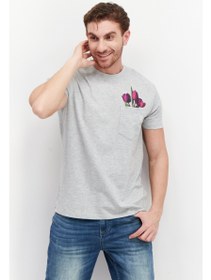 تصویر تی‌شرت مردانه آستین کوتاه با یقه گرد و طرح گرافیکی، خاکستری برند esprit Men Crew Neck Short Sleeve Graphic Printed T-Shirt, Grey