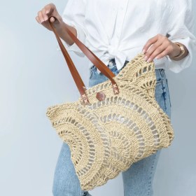 تصویر کیف رافیا کرمی 