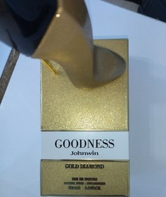 تصویر ادکلن گودگرل طلایی goodness gold 