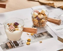 تصویر سس خوری طرحدار پیرکس با دسته چوبی 