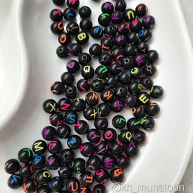 تصویر حروف توپی مشکی رنگی 