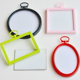 تصویر قاب گلدوزی کوچک 