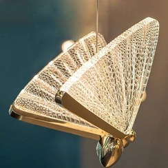 تصویر لوستر لوکس و فوق مدرن آویز پروانه ای سایز محصول و جنس بدنه توجه فرمایید.