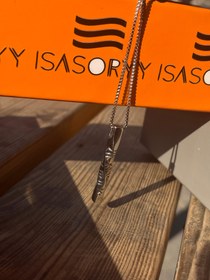 تصویر گردنبند پیچ با حکاکی میخی 