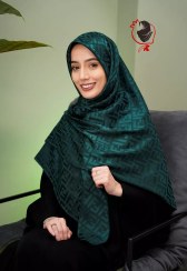 تصویر روسری مجلسی ساتن ژاکارد فندی قواره بزرگ سبز 