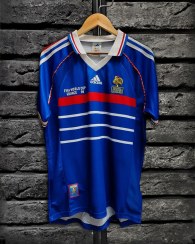 تصویر کیت کلاسیک فرانسه ۱۹۹۸ ورژن پلیری آبی 