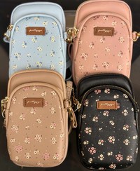 تصویر کیف زنانه گلگلی جنس چرم وارداتی برند پرتیز کد ۱۰۳ 