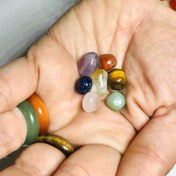 تصویر بسته سنگ تامبلی هفت چاکرا سایز کوچک 