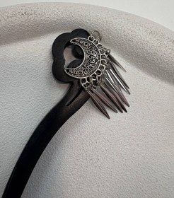 تصویر کانزاشی موی سر اویز دار 