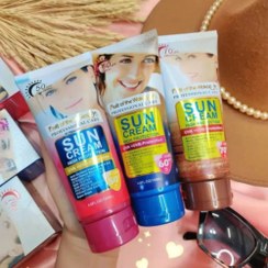 تصویر کرم ضد آفتاب بی رنگ حجم ۱۳۰ میل Sun cream