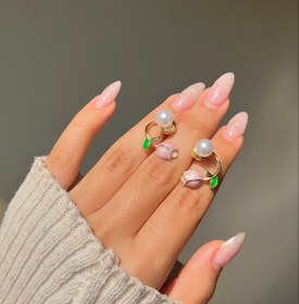 تصویر گوشواره لاله بنفش 