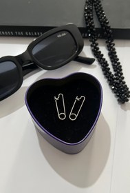 تصویر پیرسینگ گوش جفت طرح سنجاق 