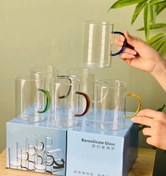 تصویر ماگ‌های پیرکس دسته رنگی 