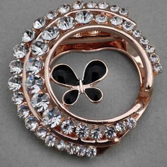 تصویر گلسینه و گیره روسری ماه وپروانه محصول شرکت As.Es آبکاری 5 لایه‌ی طلا تولید 2024