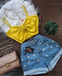 تصویر کراپ و شرت جین 