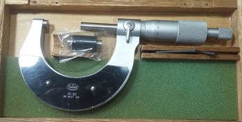 تصویر میکرومتر خارج سنج 50_25 میلیمتر Helios آلمان OUTSIDE MICROMETER 25_50 MM 0.01MM Helios Germany